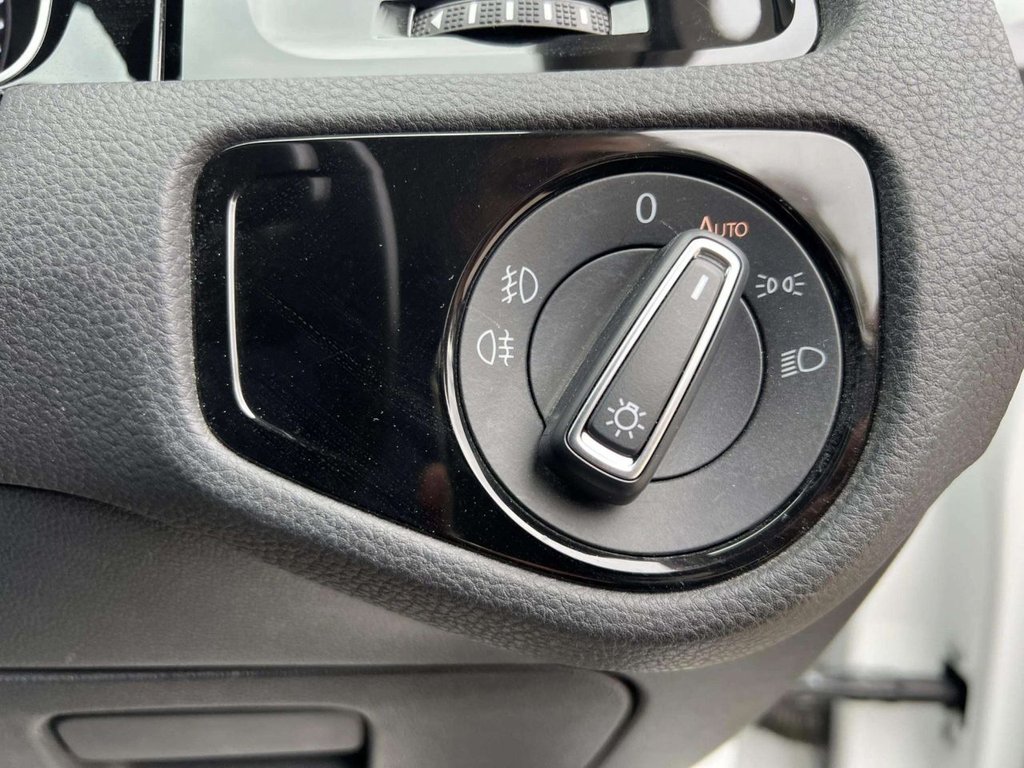 Used Volkswagen Golf 2019 for sale - 76304338: Photo 33