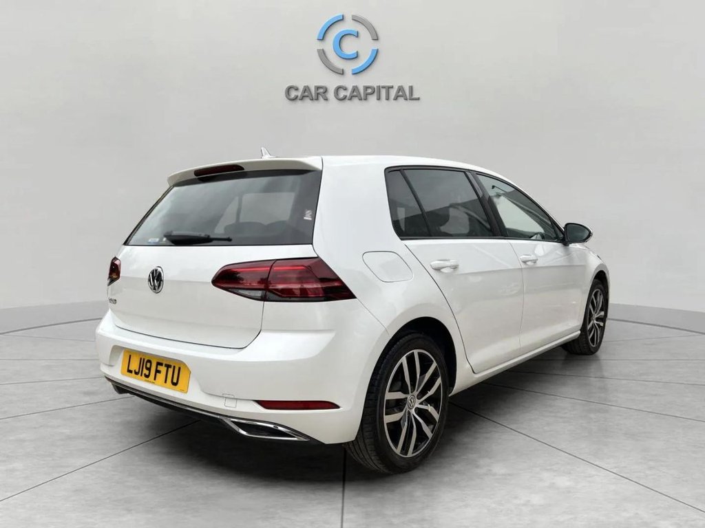 Used Volkswagen Golf 2019 for sale - 76304338: Photo 6