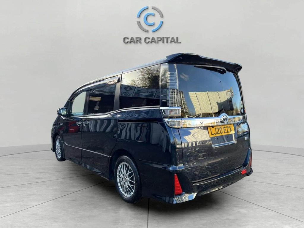 Used Toyota Noah 2020 for sale - 76760689: Photo 10