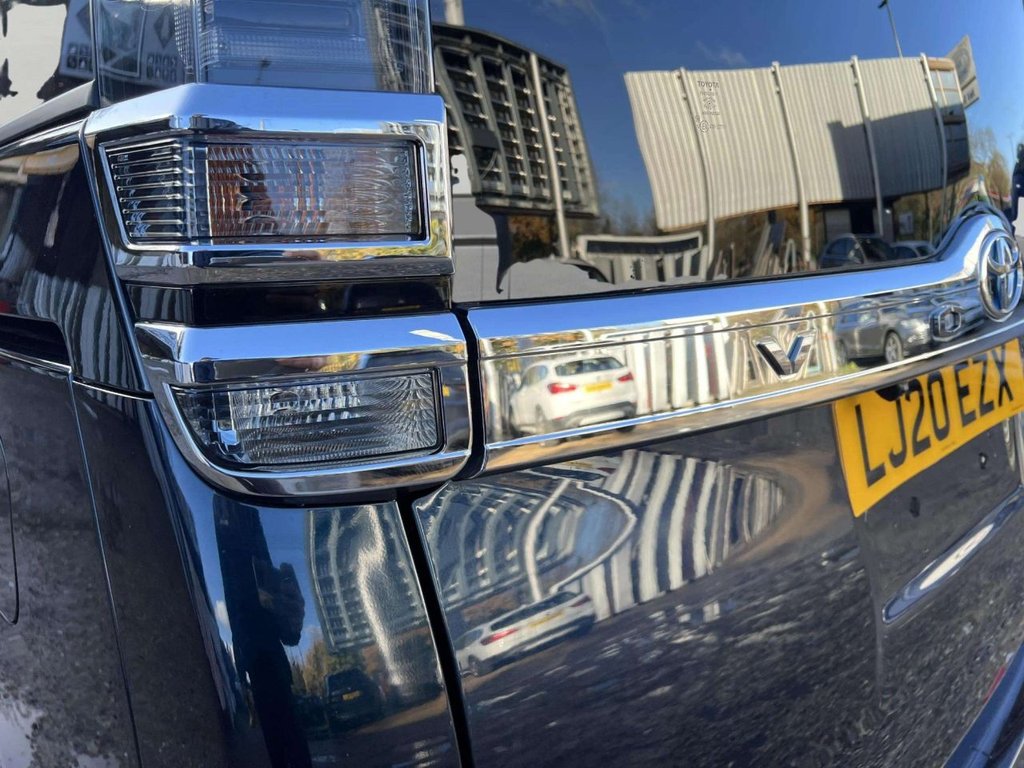 Used Toyota Noah 2020 for sale - 76760689: Photo 17