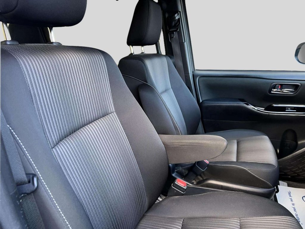 Used Toyota Noah 2020 for sale - 76760689: Photo 30