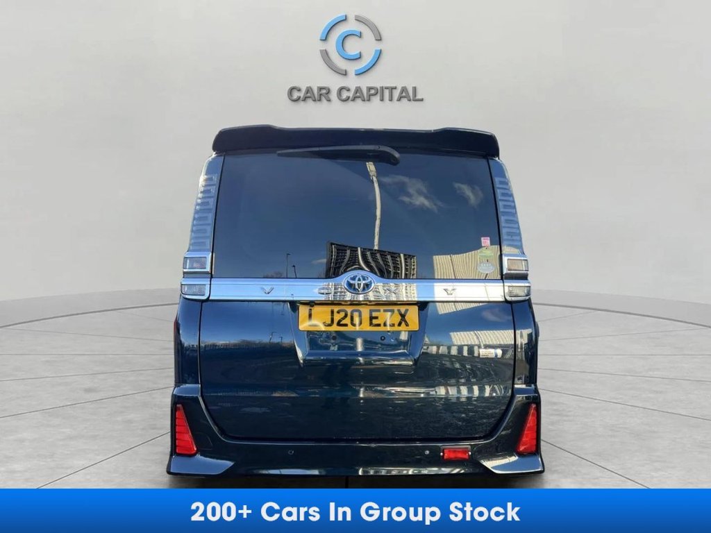 Used Toyota Noah 2020 for sale - 76760689: Photo 6