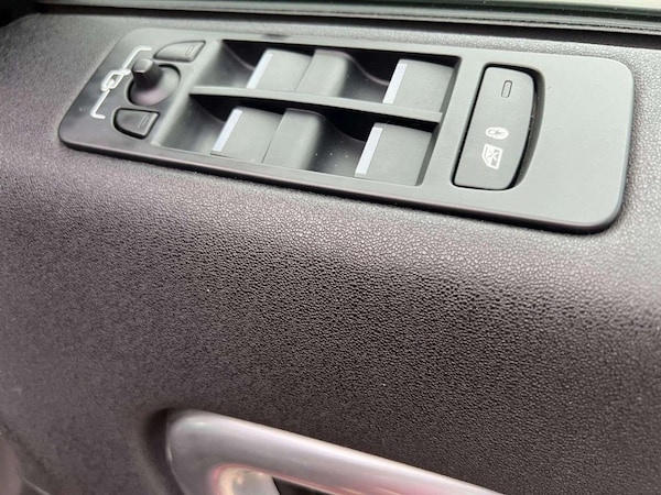 Used Land Rover Discovery Sport 2016 for sale - 74964153: Photo 30