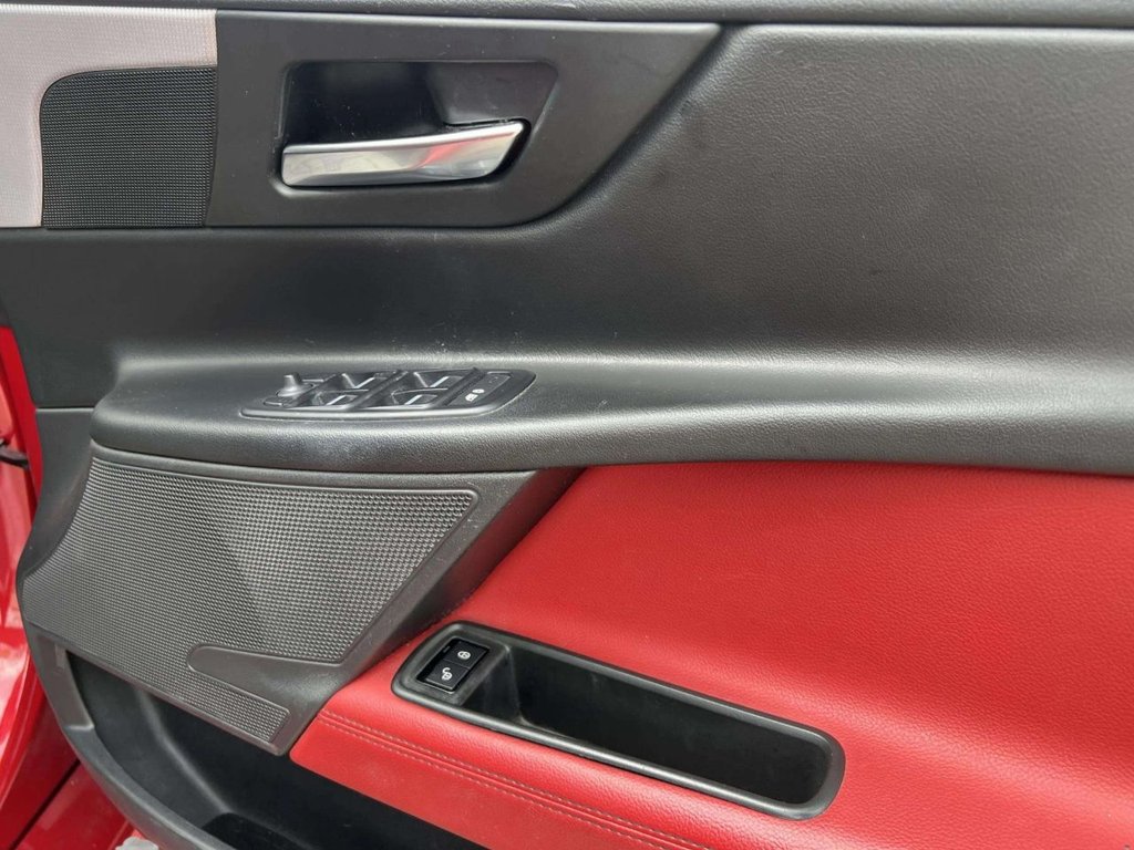 Used Jaguar XE 2019 for sale - 77734531: Photo 27