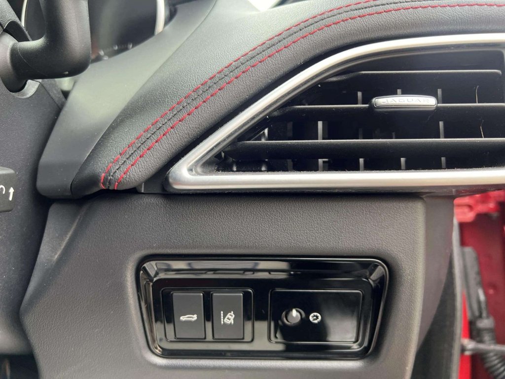 Used Jaguar XE 2019 for sale - 77734531: Photo 30