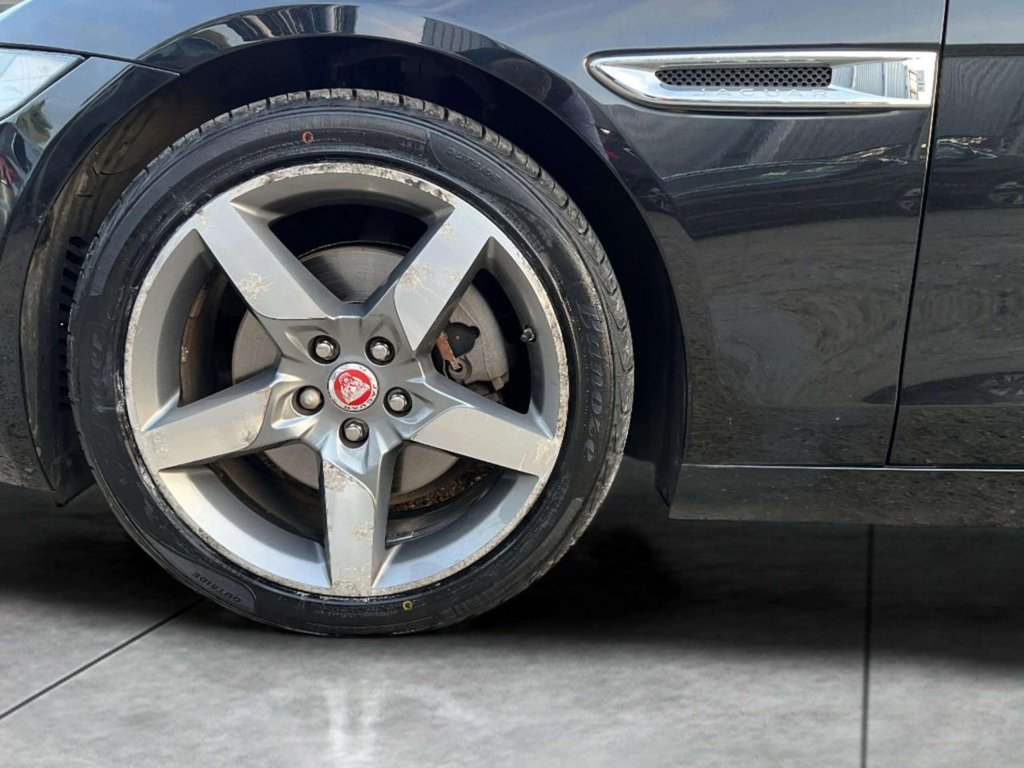 Used Jaguar XE 2016 for sale - 76147876: Photo 13