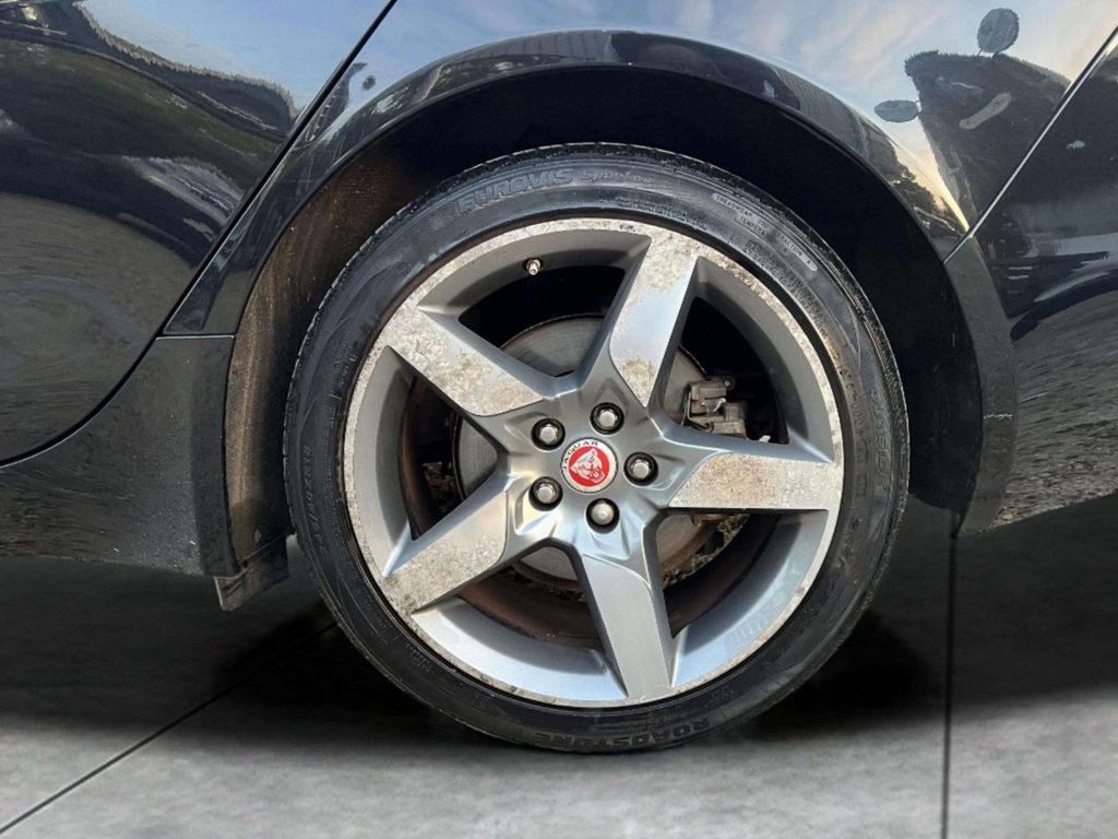 Used Jaguar XE 2016 for sale - 76147876: Photo 14