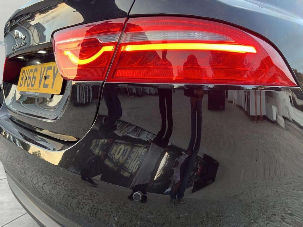 Used Jaguar XE 2016 for sale - 76147876: Photo 17