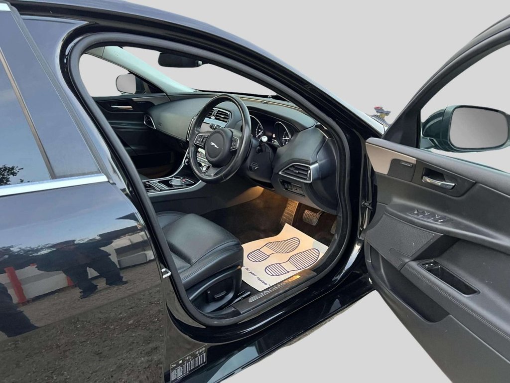 Used Jaguar XE 2016 for sale - 76147876: Photo 27