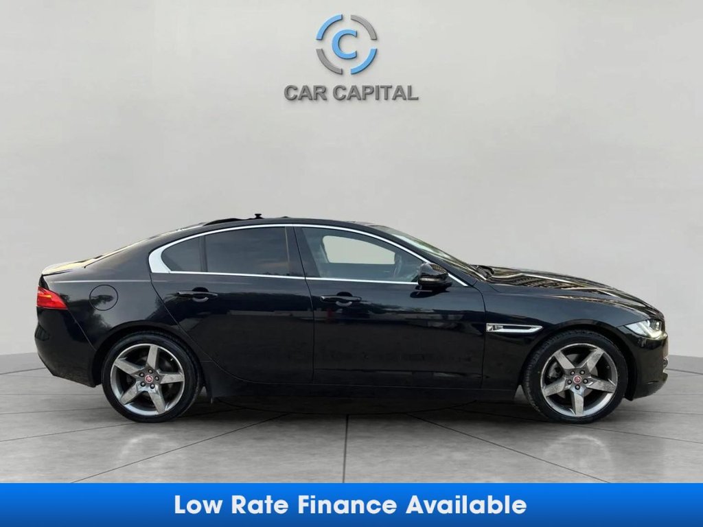 Used Jaguar XE 2016 for sale - 76147876: Photo 4