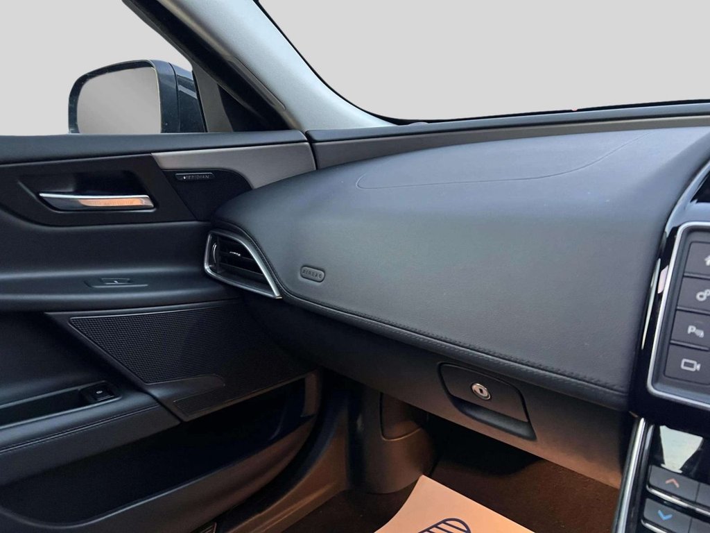 Used Jaguar XE 2016 for sale - 76147876: Photo 50