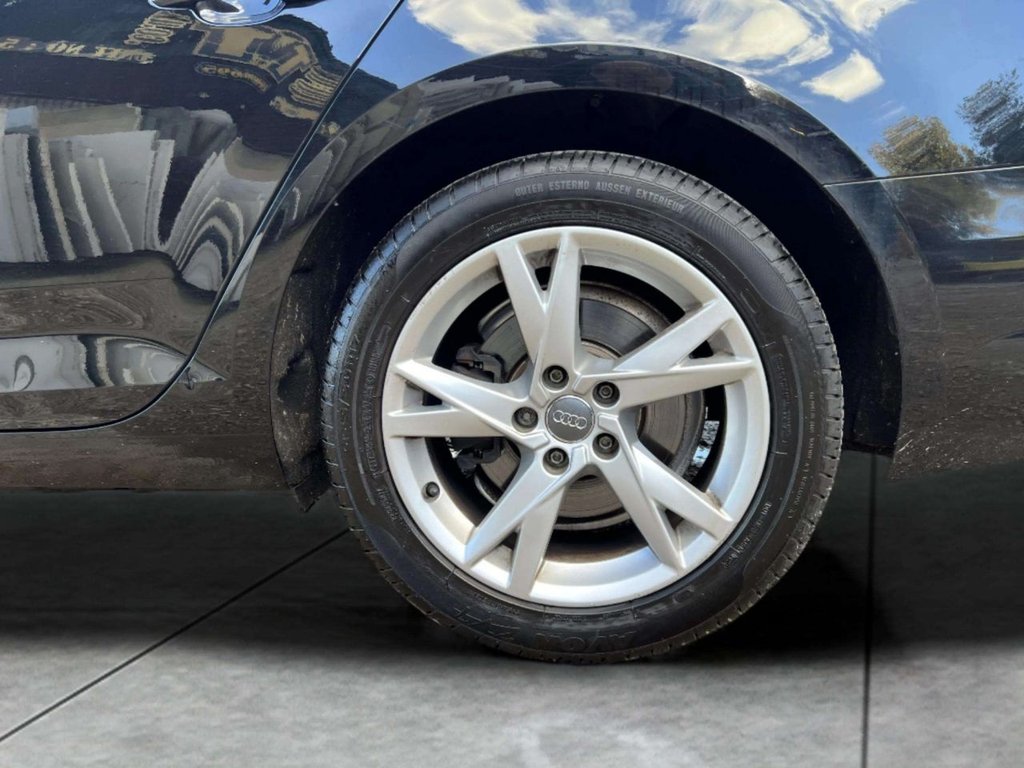 Used Audi A4 Avant 2017 for sale - 76520547: Photo 16