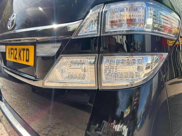 Used Toyota Vellfire 2012 for sale - 75221368: Photo 20