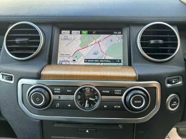 Used Land Rover Discovery 4 2016 for sale - 76251674: Photo 50