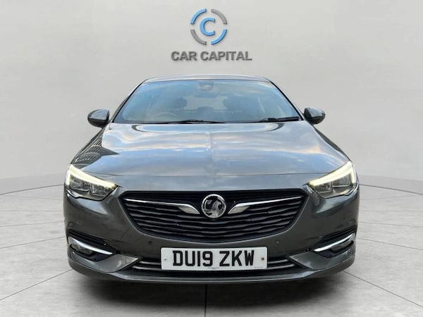 Used Vauxhall Insignia 2019 for sale - 76202989: Photo 2