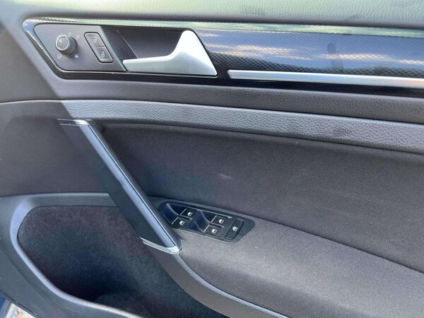 Used Volkswagen Golf 2013 for sale - 75037877: Photo 28