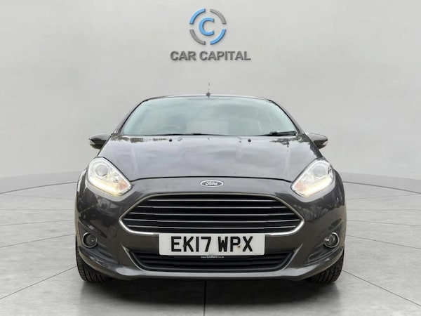 Used Ford Fiesta 2017 for sale - 76291784: Photo 2