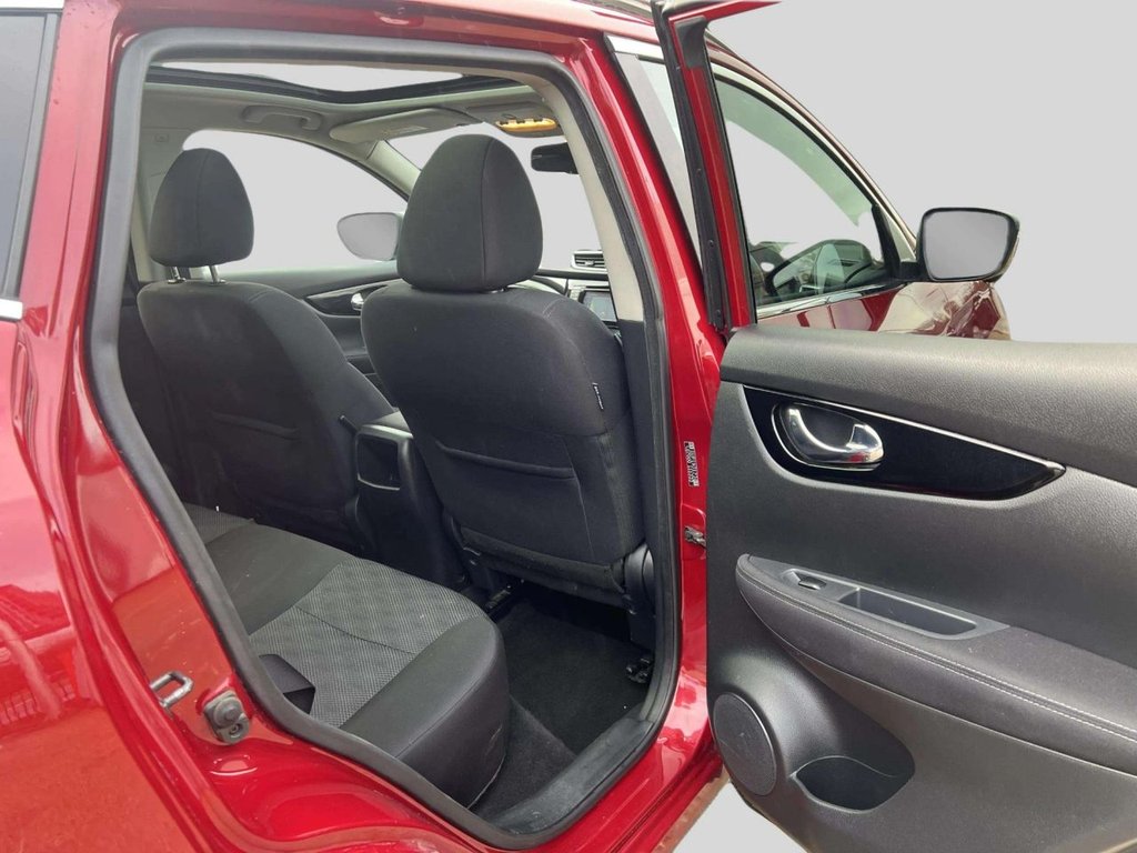 Used Nissan Qashqai 2016 for sale - 77288102: Photo 21