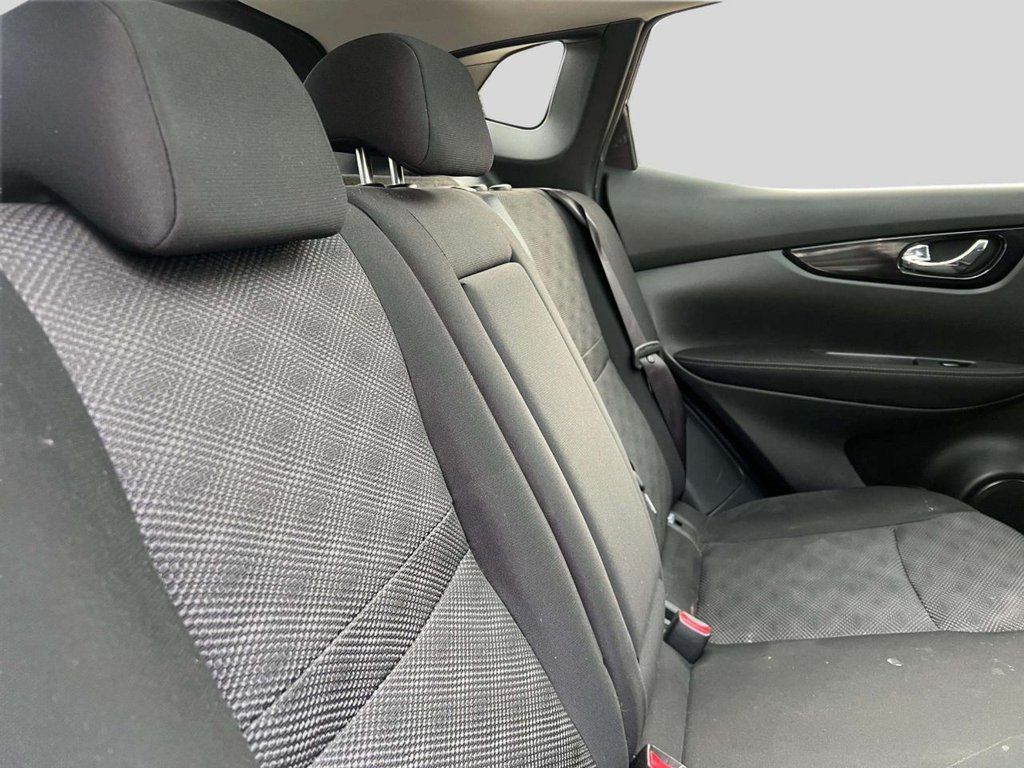 Used Nissan Qashqai 2016 for sale - 77288102: Photo 23