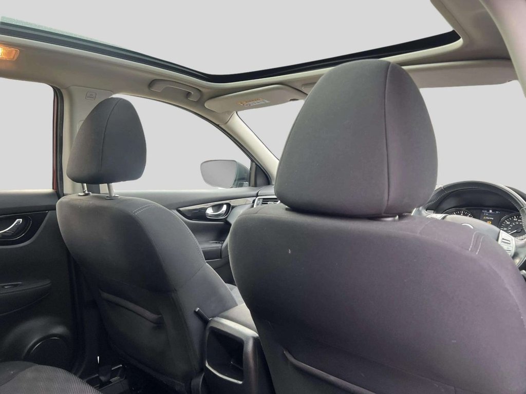 Used Nissan Qashqai 2016 for sale - 77288102: Photo 25