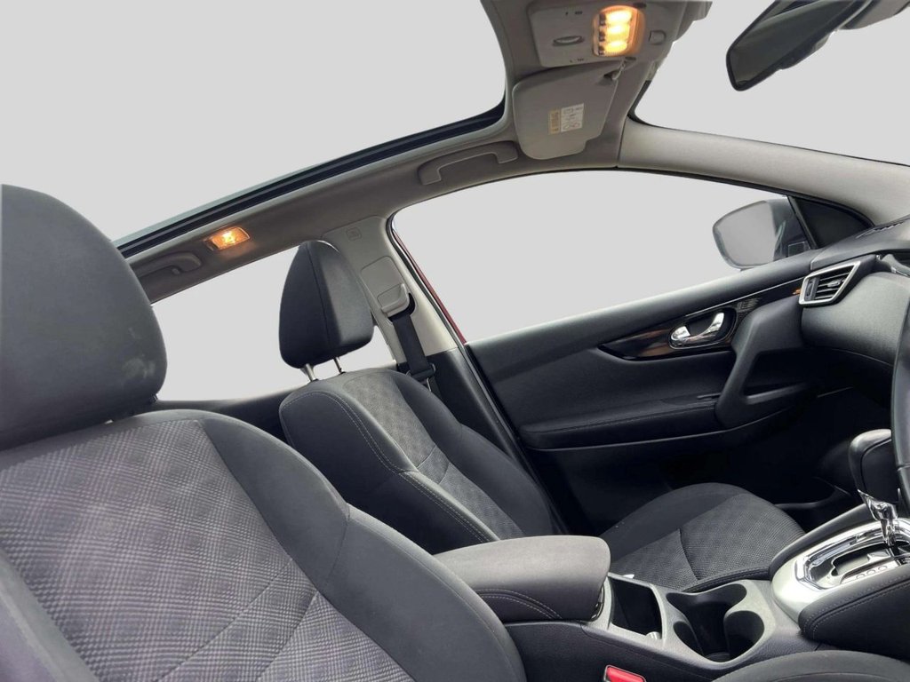 Used Nissan Qashqai 2016 for sale - 77288102: Photo 32