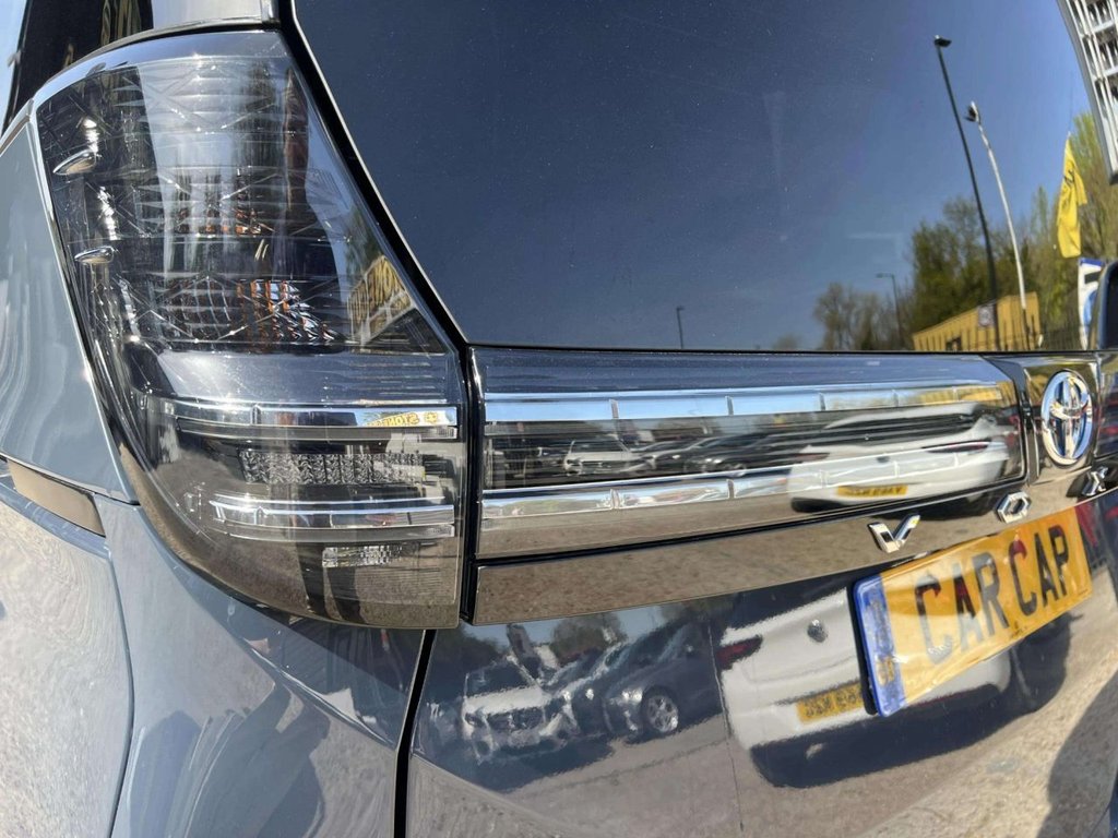 Used Toyota Voxy 2025 for sale - 78181269: Photo 20