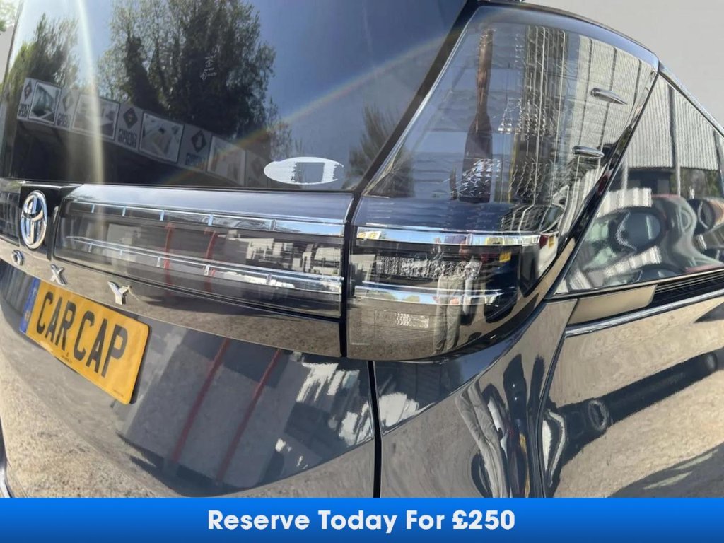 Used Toyota Voxy 2025 for sale - 78181269: Photo 21