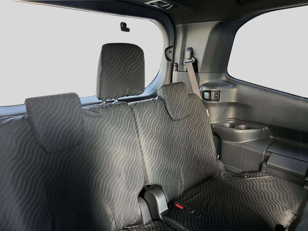 Used Toyota Voxy 2025 for sale - 78181269: Photo 25