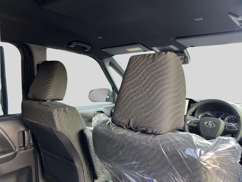 Used Toyota Voxy 2025 for sale - 78181269: Photo 26
