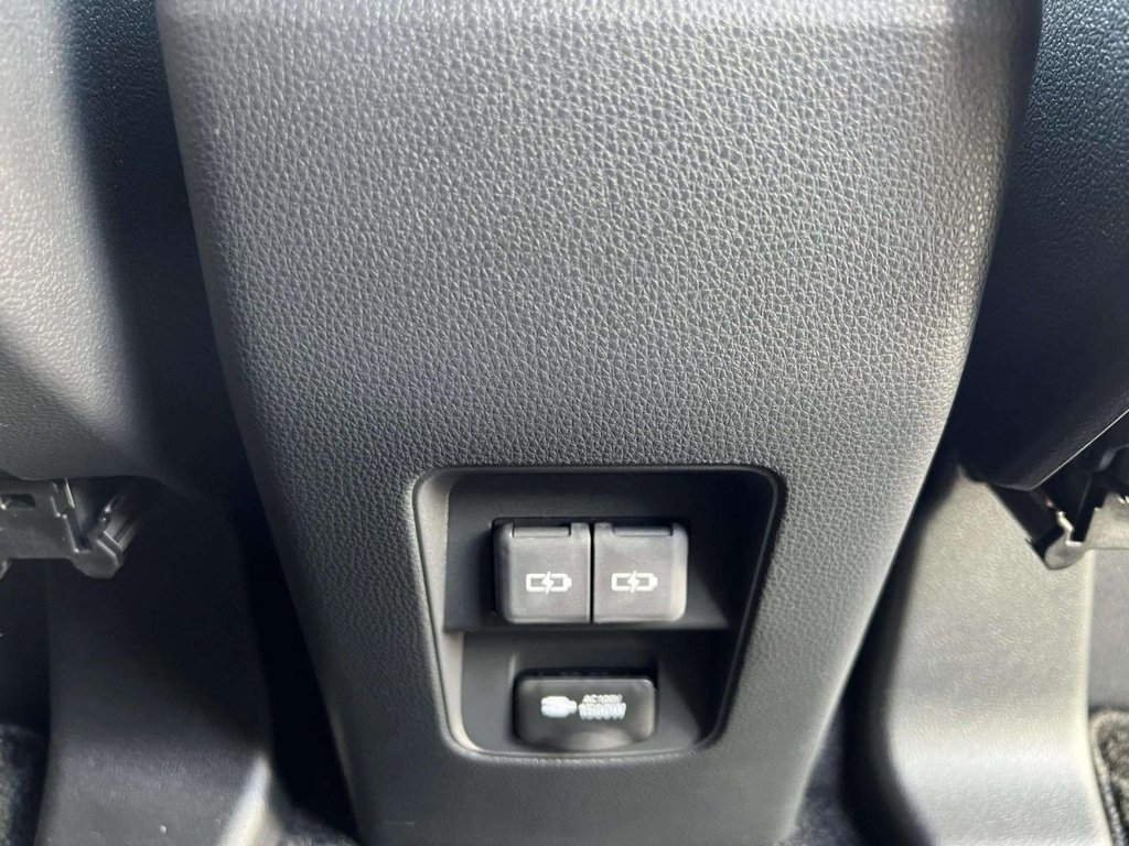 Used Toyota Voxy 2025 for sale - 78181269: Photo 28