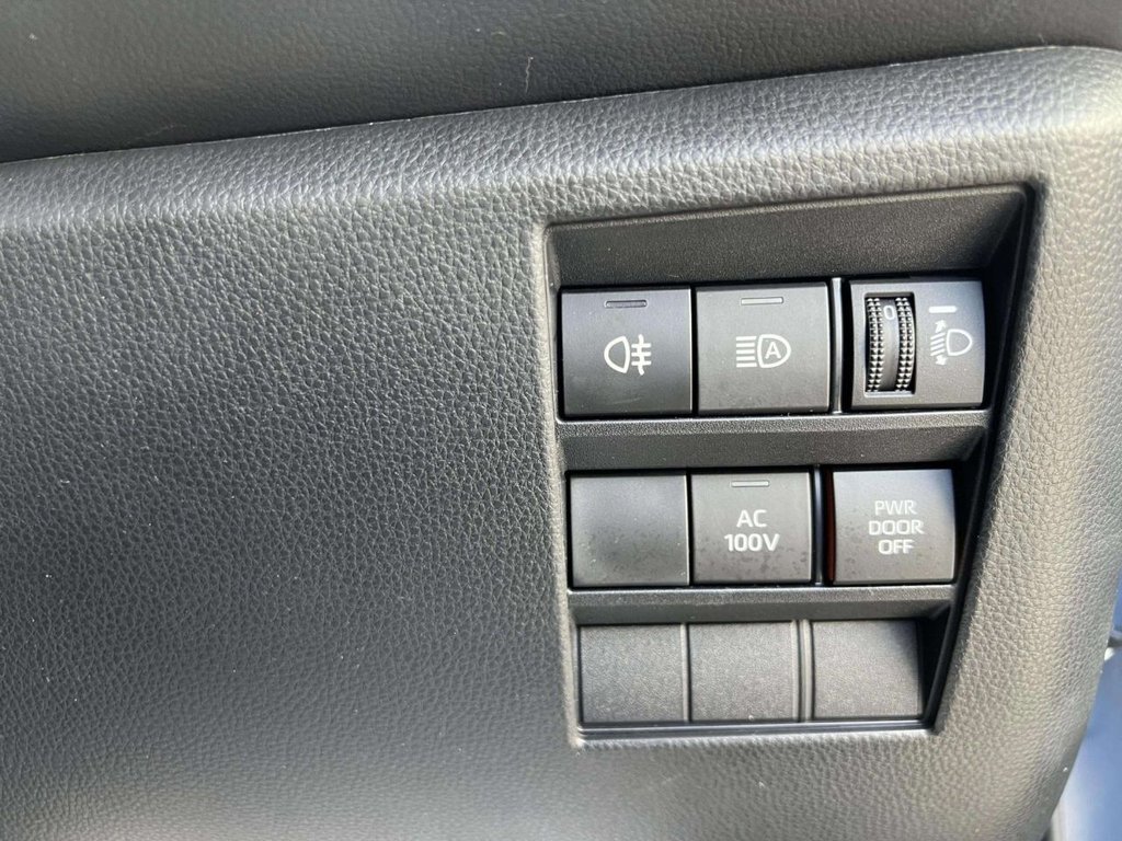 Used Toyota Voxy 2025 for sale - 78181269: Photo 36