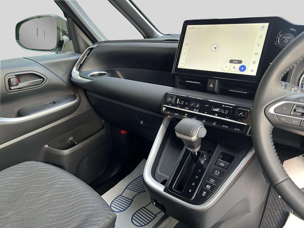 Used Toyota Voxy 2025 for sale - 78181269: Photo 41