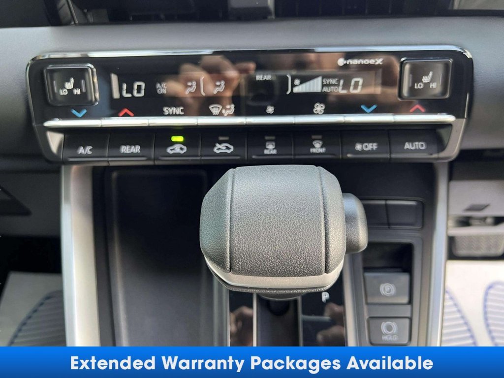 Used Toyota Voxy 2025 for sale - 78181269: Photo 44