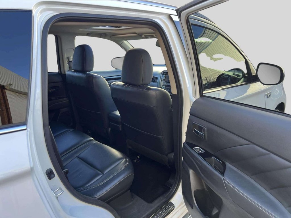 Used Mitsubishi Outlander 2016 for sale - 76642444: Photo 23