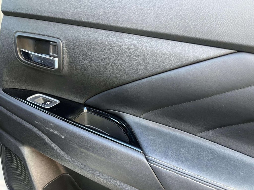 Used Mitsubishi Outlander 2016 for sale - 76642444: Photo 25