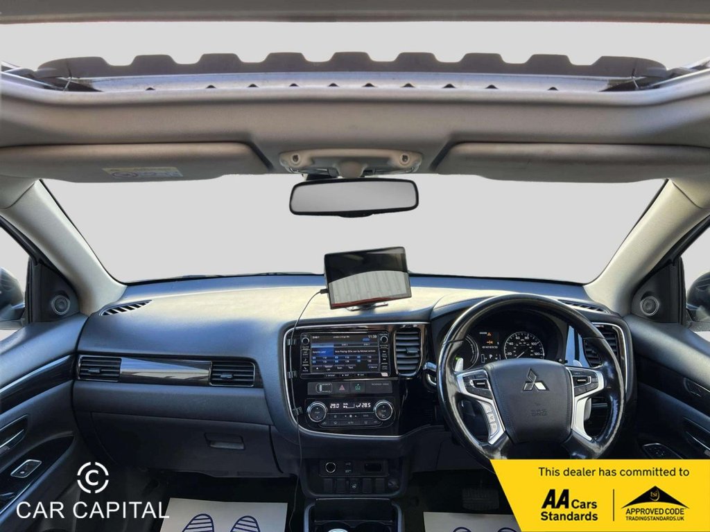 Used Mitsubishi Outlander 2016 for sale - 76642444: Photo 28