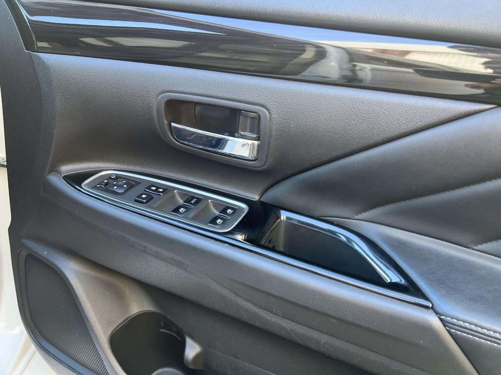 Used Mitsubishi Outlander 2016 for sale - 76642444: Photo 30