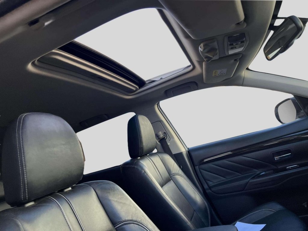 Used Mitsubishi Outlander 2016 for sale - 76642444: Photo 33