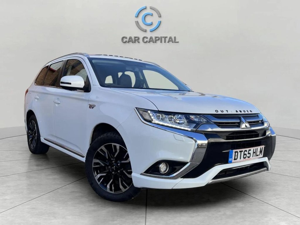 Used Mitsubishi Outlander 2016 for sale - 76642444: Photo 4