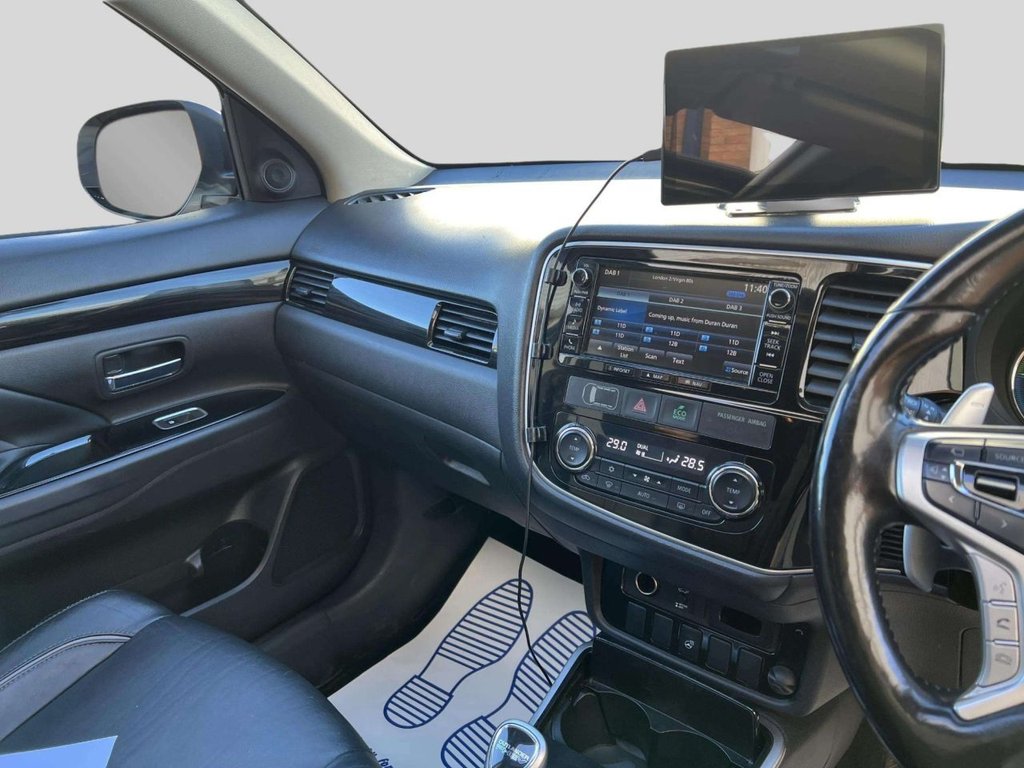 Used Mitsubishi Outlander 2016 for sale - 76642444: Photo 43