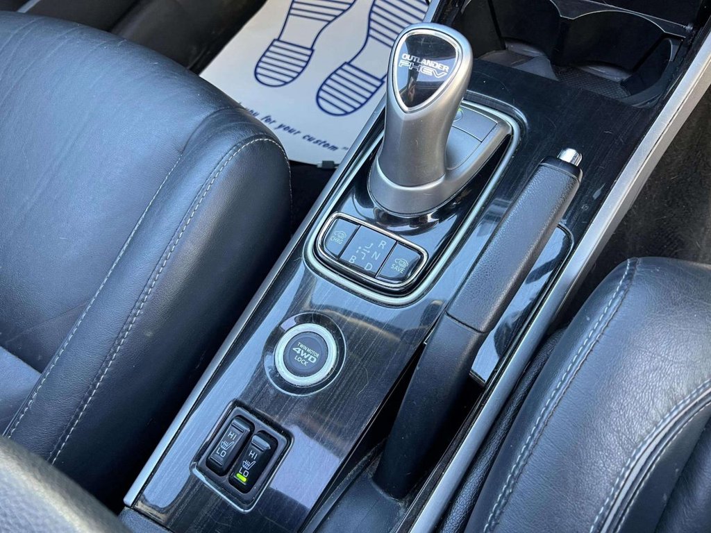 Used Mitsubishi Outlander 2016 for sale - 76642444: Photo 44