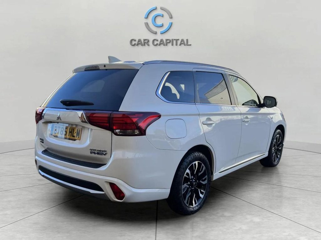 Used Mitsubishi Outlander 2016 for sale - 76642444: Photo 6