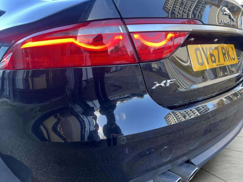 Used Jaguar XF 2017 for sale - 76760690: Photo 16