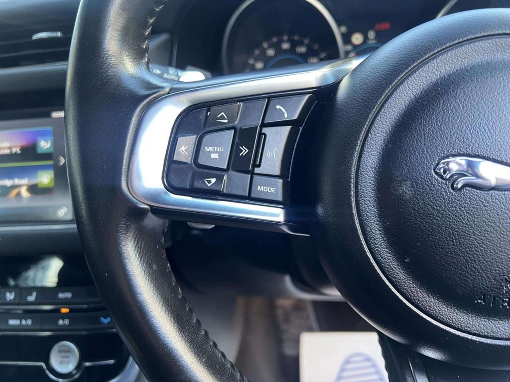 Used Jaguar XF 2017 for sale - 76760690: Photo 33