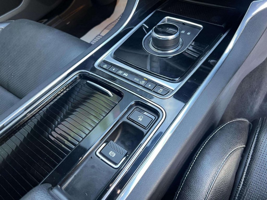 Used Jaguar XF 2017 for sale - 76760690: Photo 40