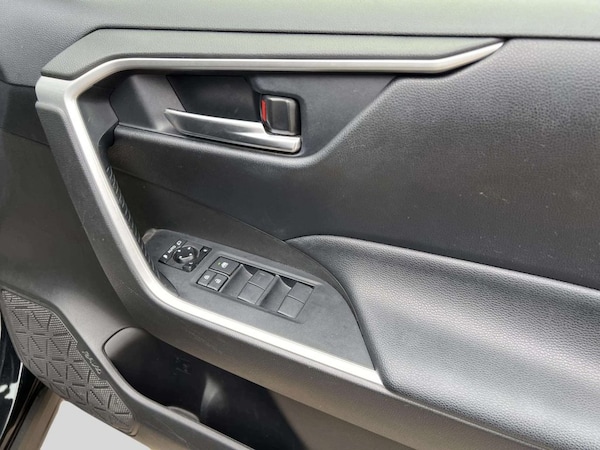 Used Toyota RAV4 2020 for sale - 76291706: Photo 28