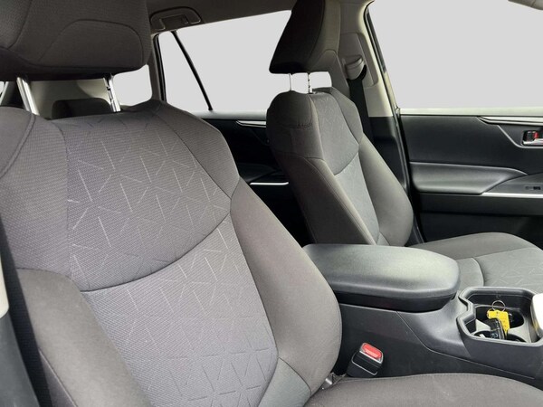 Used Toyota RAV4 2020 for sale - 76291706: Photo 31