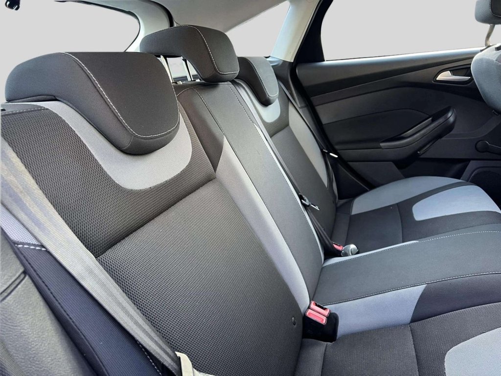 Used Ford Focus 2013 for sale - 76900897: Photo 23