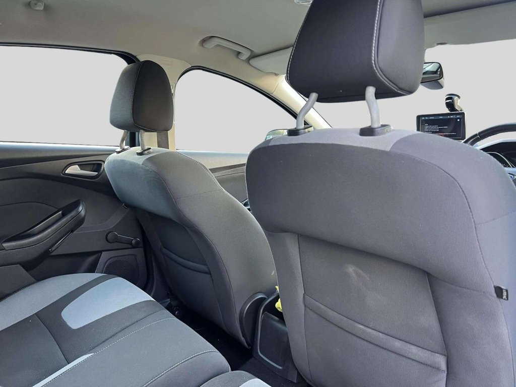 Used Ford Focus 2013 for sale - 76900897: Photo 24