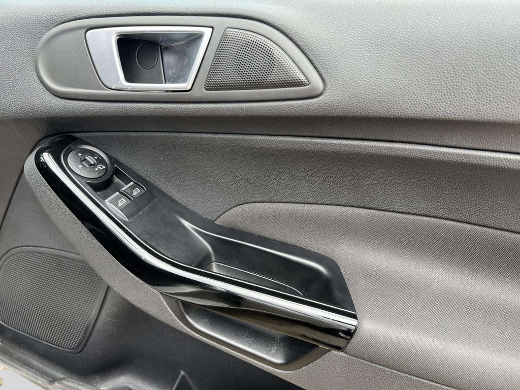 Used Ford Fiesta 2015 for sale - 76376004: Photo 28